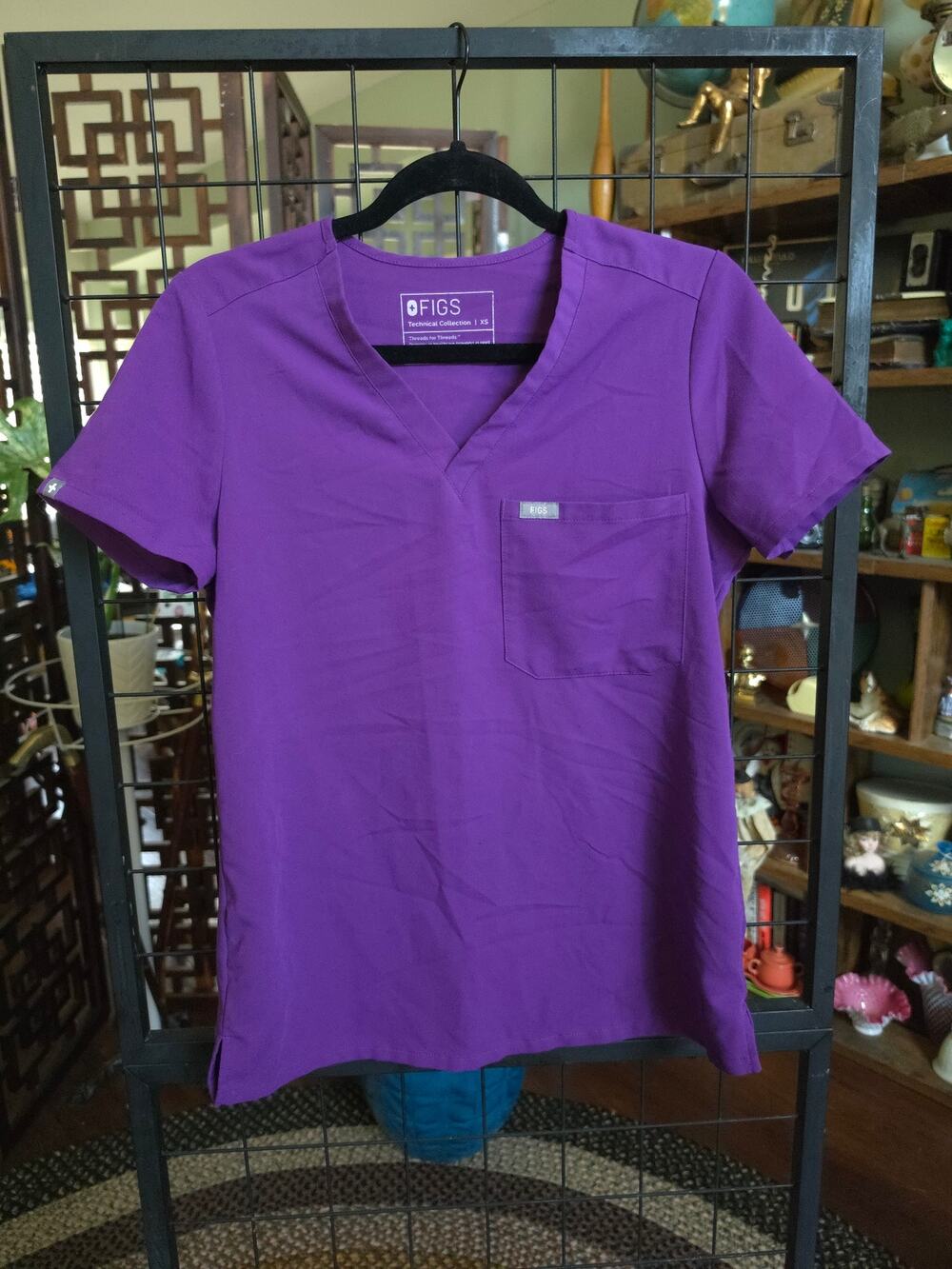 FIGS Magic Purple Catarina One-Pocket Scrub Top Size XS